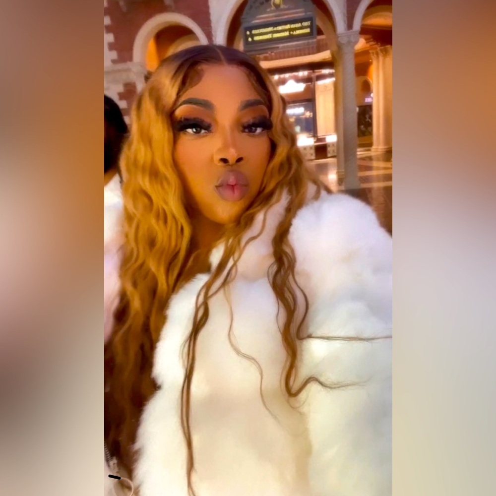 Meet your Posher, Shay